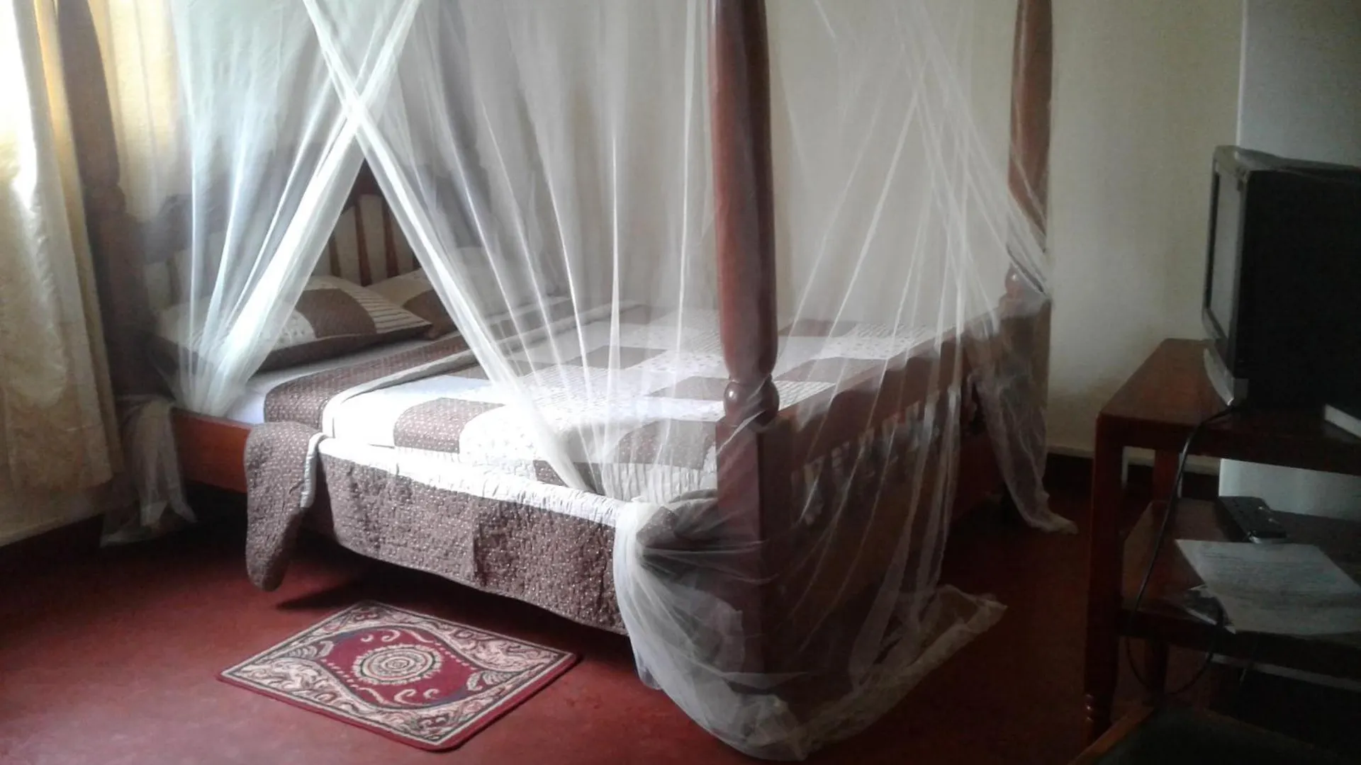Skyway Hotel Entebbe 3*,  Uganda