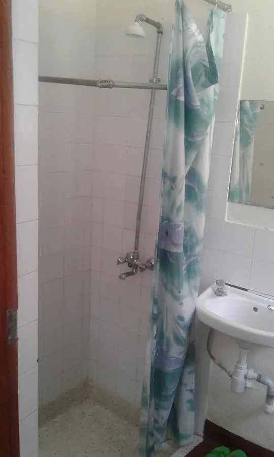 Skyway Hotel Entebbe 3*,  Uganda